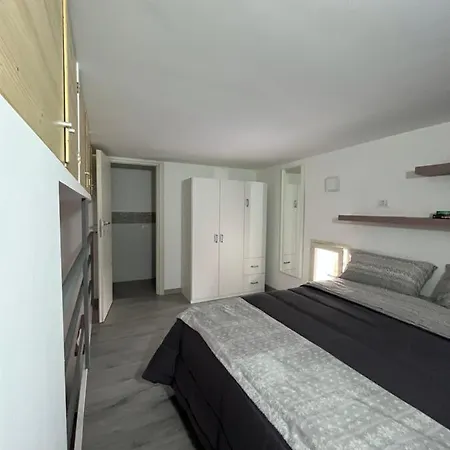 Apartman Casa Mele *